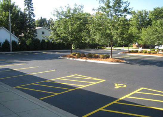 best commercial asphalt maintenance